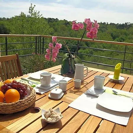 D'hotes La Dentalie Bed and breakfast